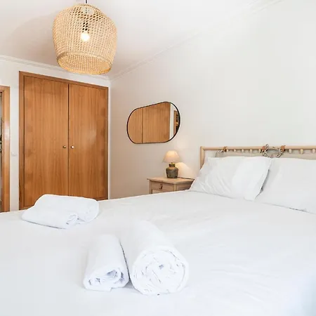 1br With Balcony Apartament *