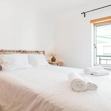 1br With Balcony Apartament